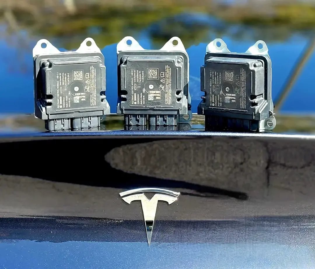 if-your-tesla-was-in-an-accident-and-you-need-to-reset-your-v0-7rjc9s2rjvig1